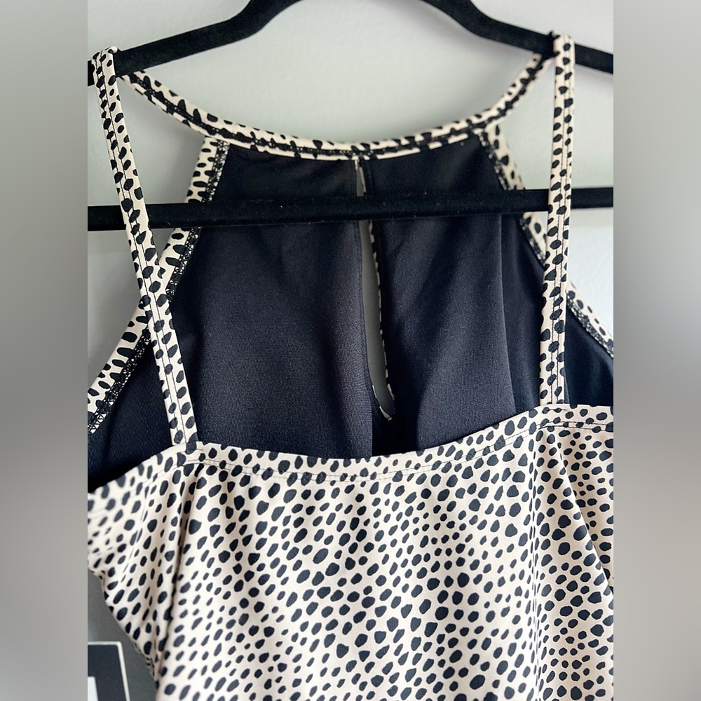 ELLEN TRACY Mio Over The Shoulder Slimming Swimsuit - Picture 5 of 9